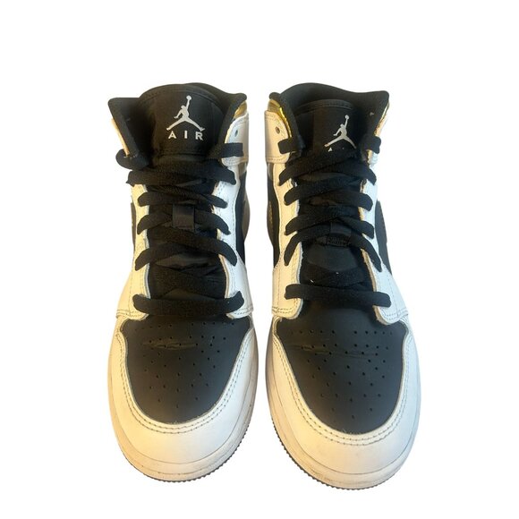 Nike Air Jordan 1 MID Shoes GS Sz 5Y WMNS Sz 6.5 White/Gold/Black 554725-190 - Picture 2 of 16